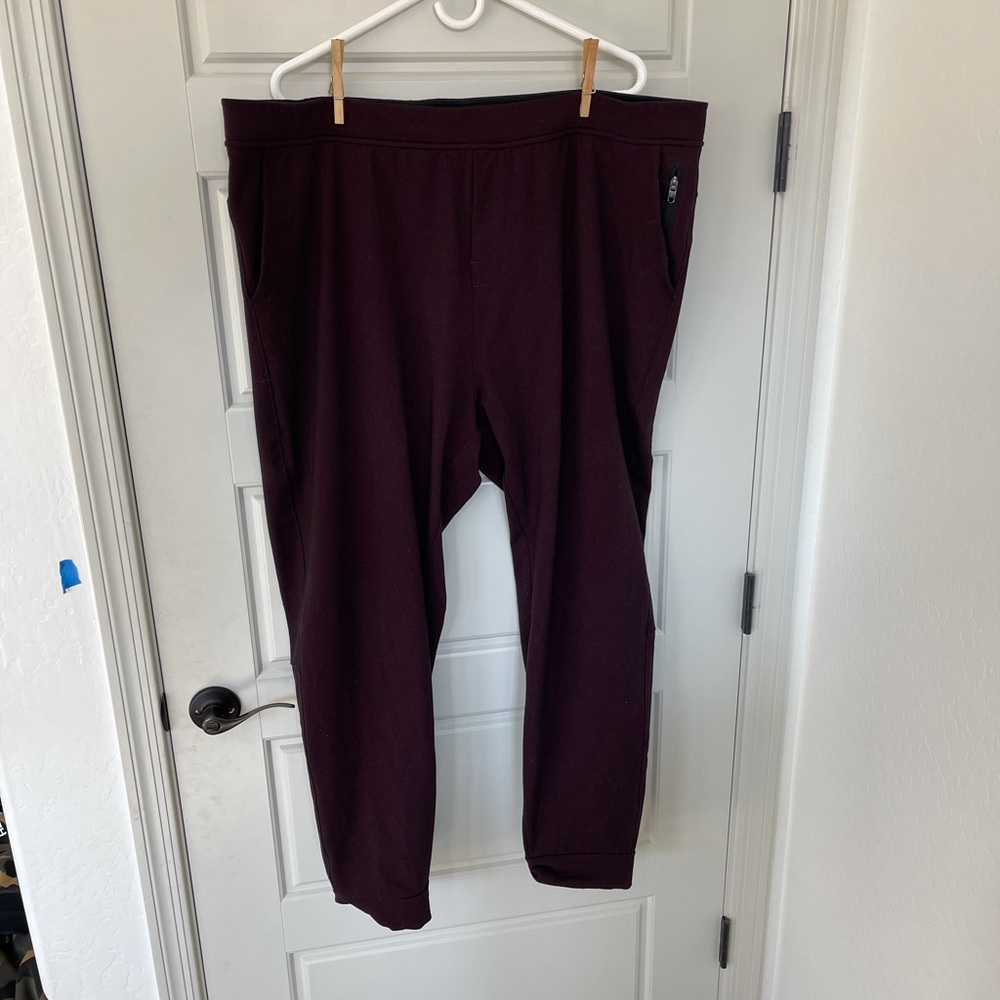 Men’s Burgundy Public Rec Joggers 44/32